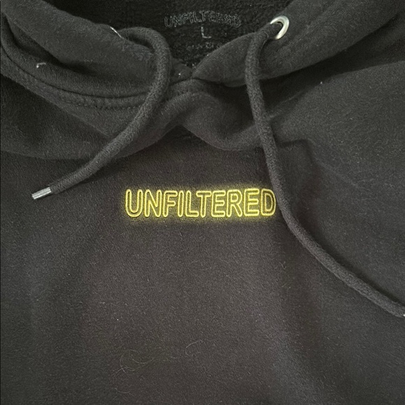 Zane & Heath Unfiltered Sweatshirt - Picture 3 of 4